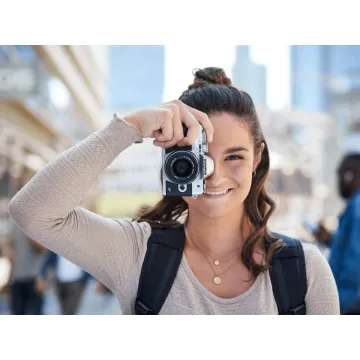 Olympus E-M10 IV Camera 1442 EZ Pancake Kit slv/slv, M.Zuiko Digital ED 14-42mm F3.5-5.6 EZ silver - 