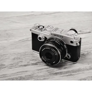 Olympus 17mm 1:1.8 II BLACK M.ZUIKO DIGITAL (EW-M1718) Lense Micro FT - 