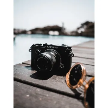 Olympus 45mm 1:1.8 BLACK M.ZUIKO DIGITAL (ET-M4518) Lense Micro FT - 