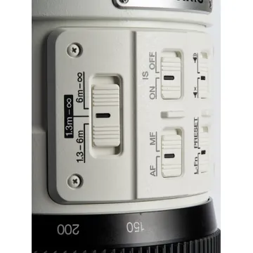 Olympus M.ZUIKO DIGITAL ED 150-400mm F4.5 TC1.25x IS PRO - 